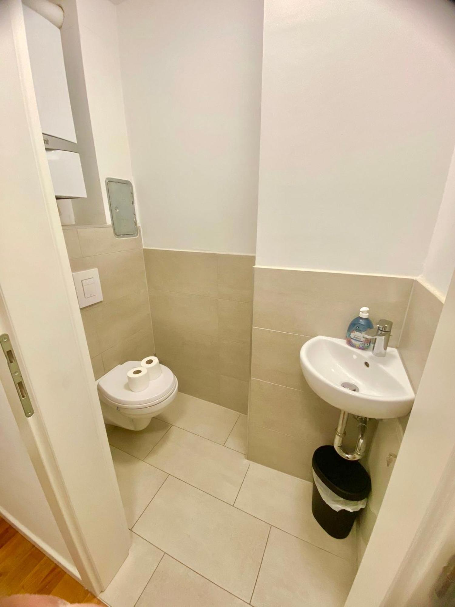 Apartment Spacious 2 Bedroom Modern