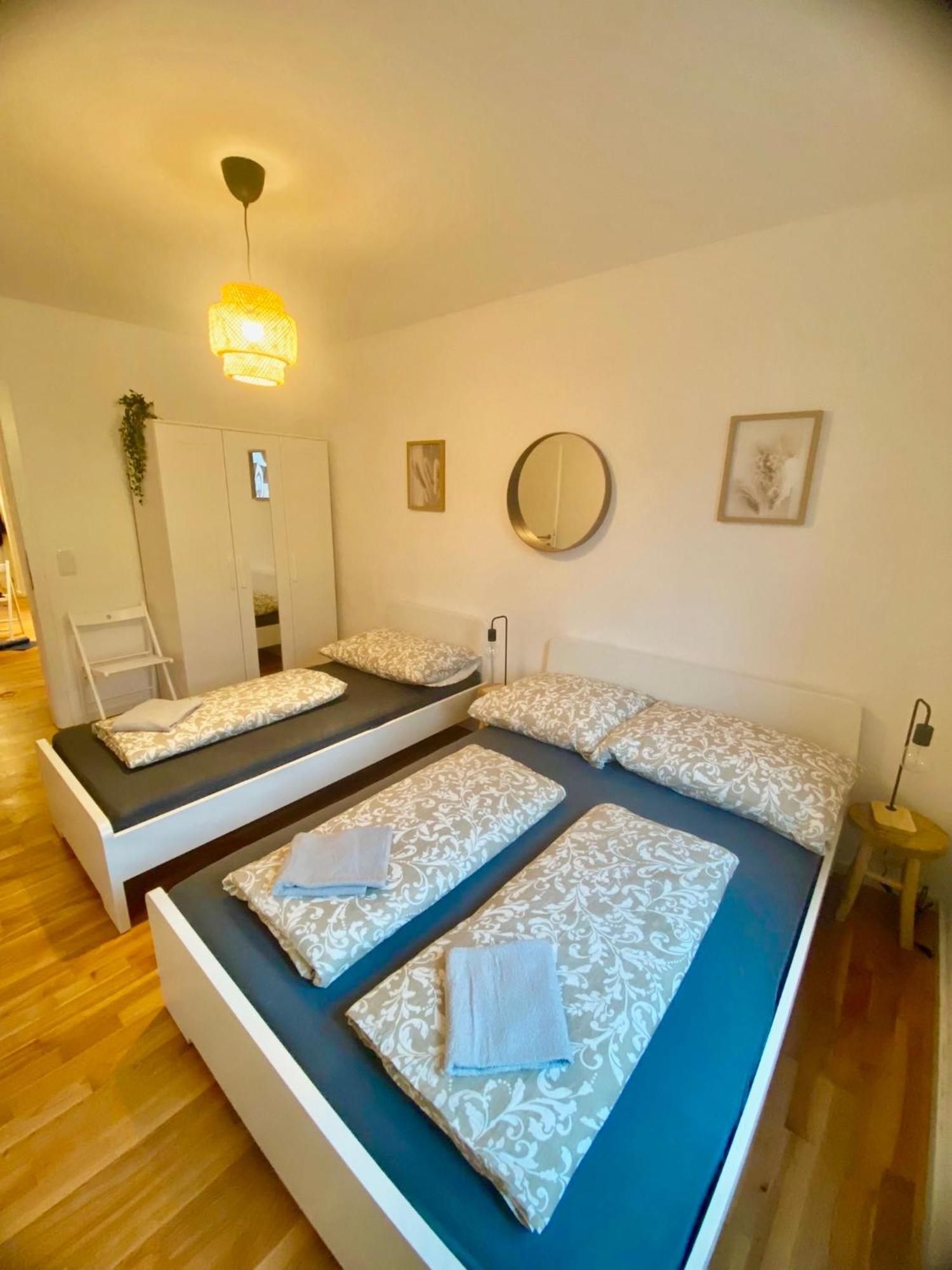 Spacious 2 Bedroom Modern Apartment *